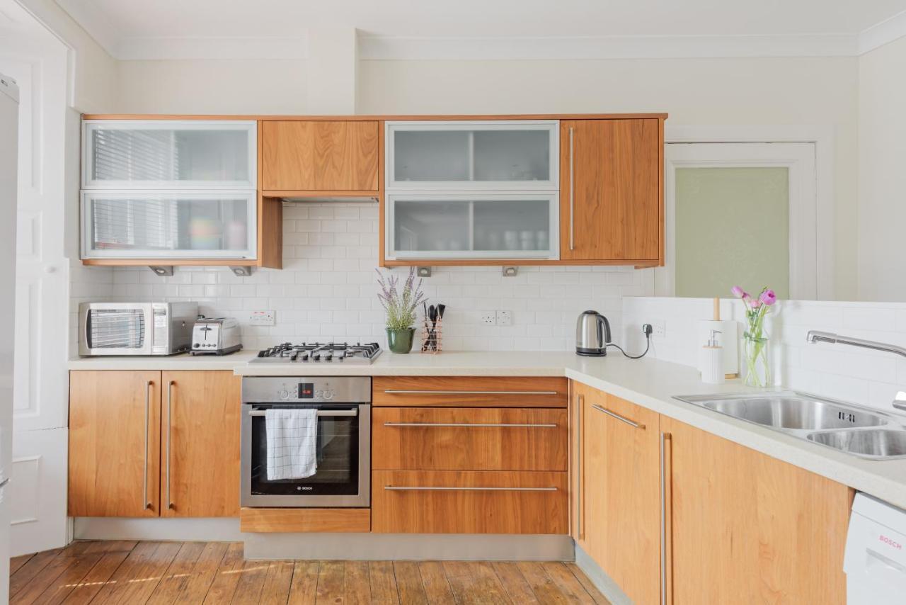 The West Bow Apartment — Photos 2